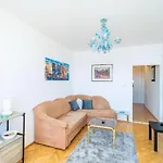 Viktorija Apartment *
