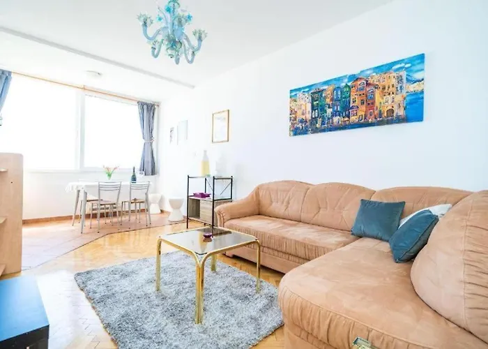 Viktorija Apartamento *